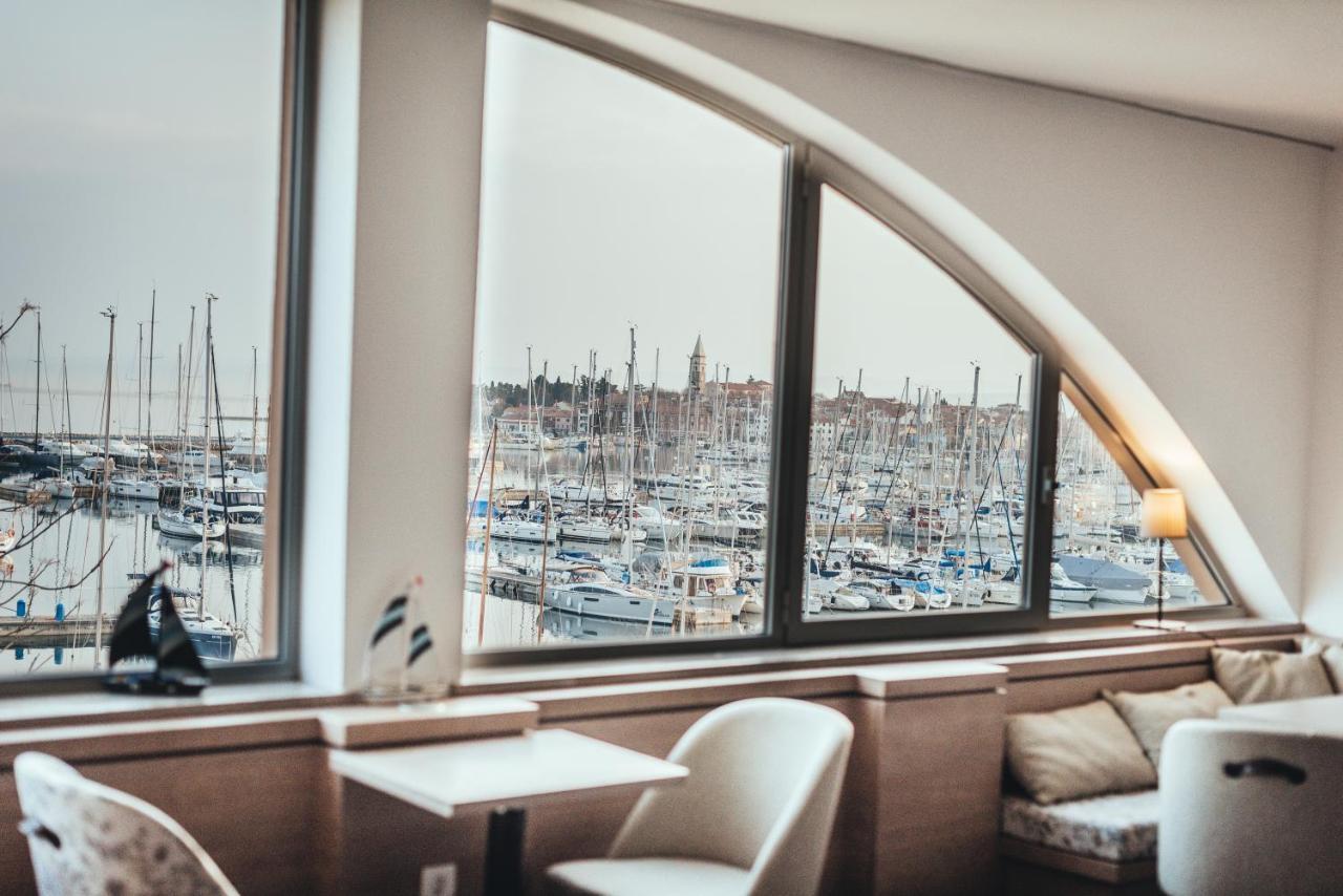 Hotel Delfin Izola Eksteriør billede