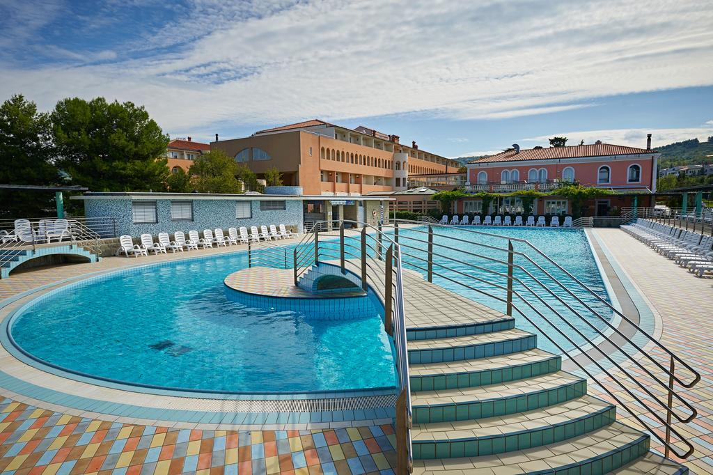 Hotel Delfin Izola Eksteriør billede