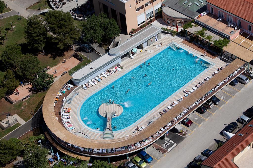 Hotel Delfin Izola Eksteriør billede