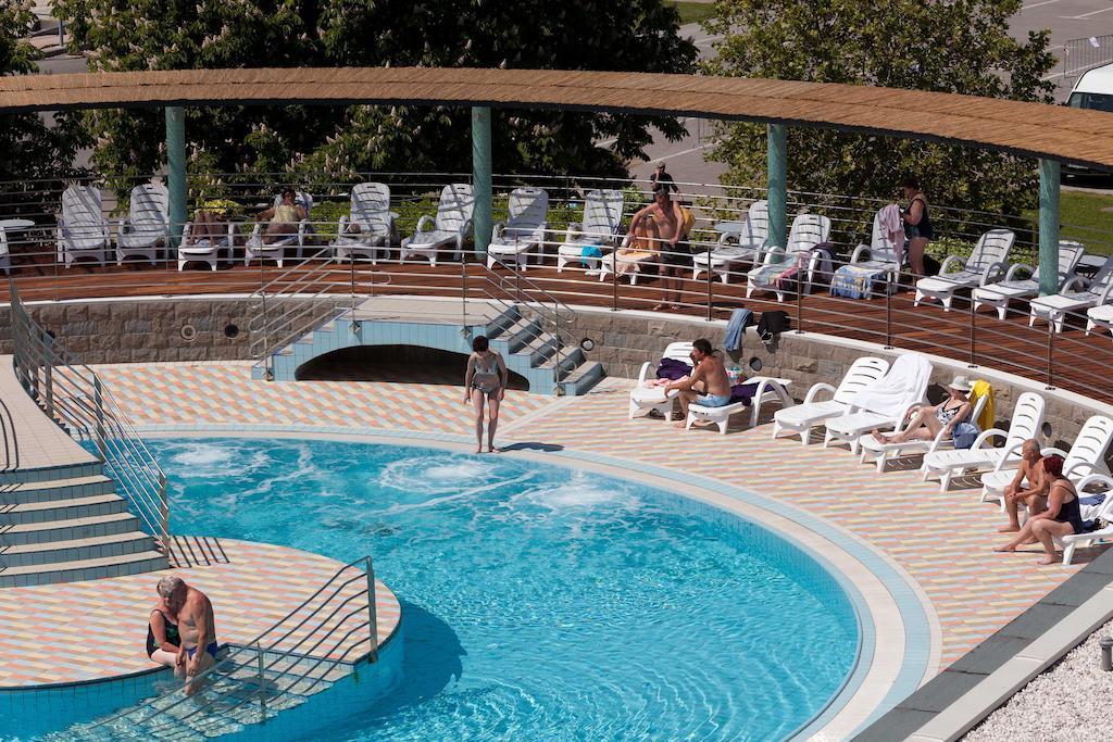 Hotel Delfin Izola Eksteriør billede